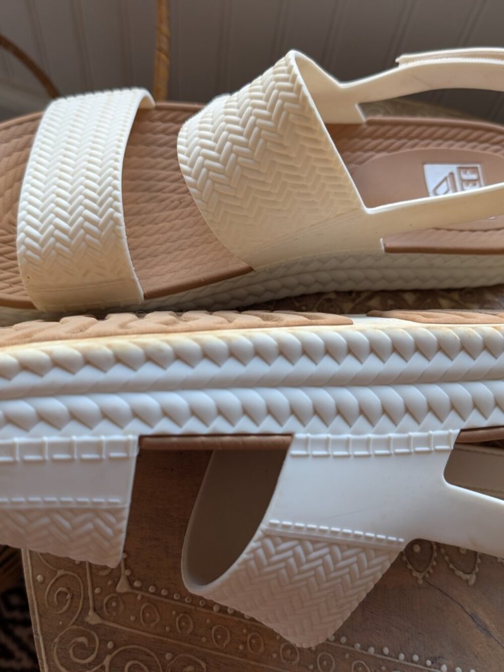 Reef sandals - Picture 3 of 6